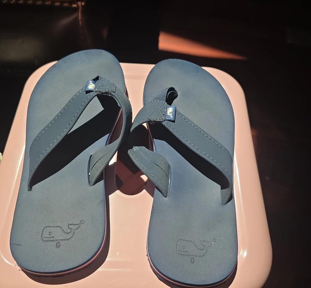 Vineyard Vines Navy Blue Kids Flip Flops